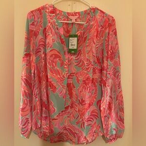 NWT Lilly Pulitzer Stacey blouse in Lovebirds Poolside Blue small